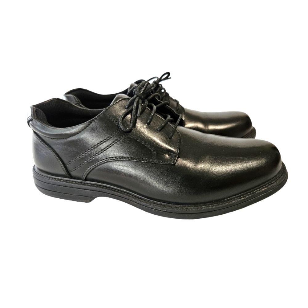 Deer Stag Black Dress Shoes Lace Up. Size 10.5 M. Like new.